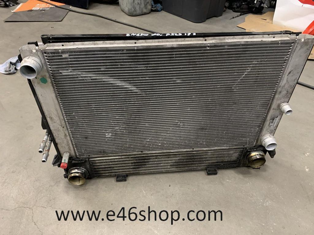 RADIATEUR COMPLEET KOELPAKKET BMW E60 E61 525D 2008, Auto-onderdelen, Gebruikt, -, -, Ophalen of Verzenden