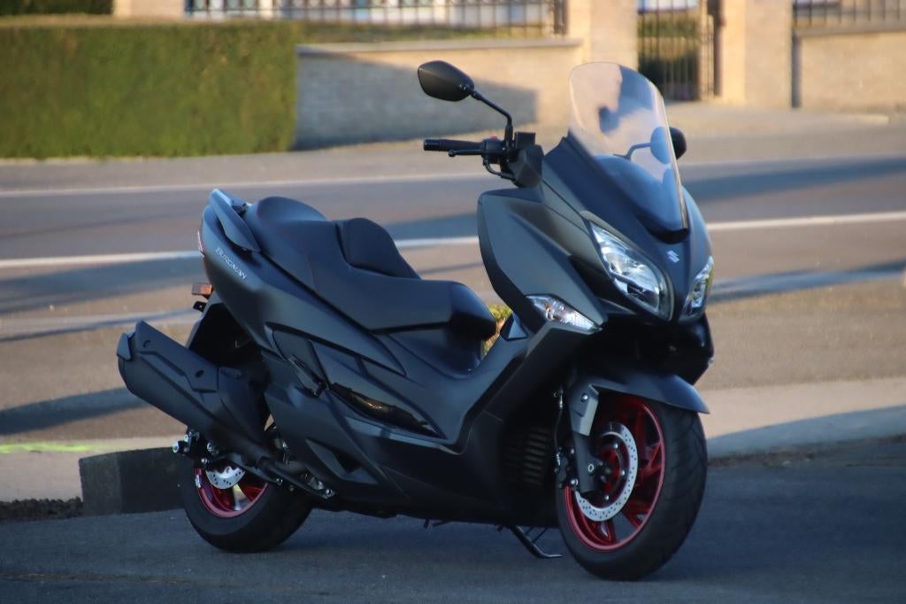 Suzuki Burgman 400, Motoren, 400 cc, Particulier, Minimaal motorrijbewijs A2, Automaat