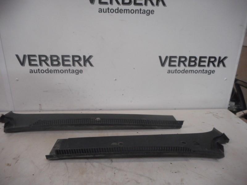 BAIE DE PARE BRISE Volvo 440 (01-1988/12-1996), Utilisé, Volvo