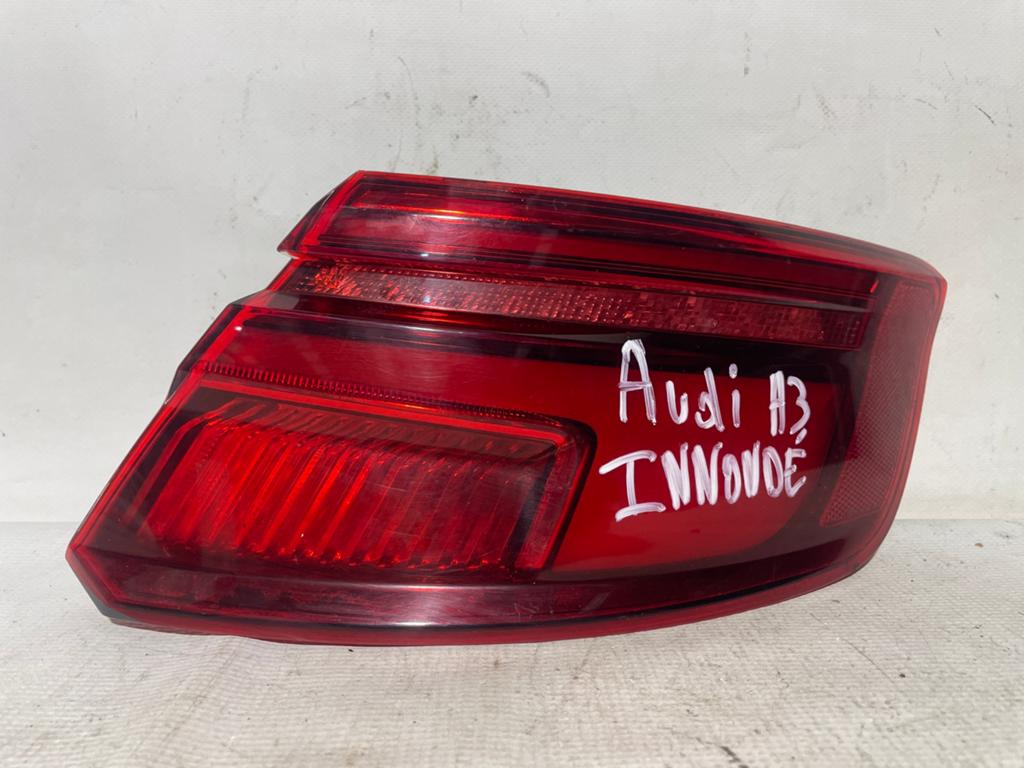 Feux arriere droit INNONDE AUDI A3 8V4945092, Audi, Enlèvement, Utilisé