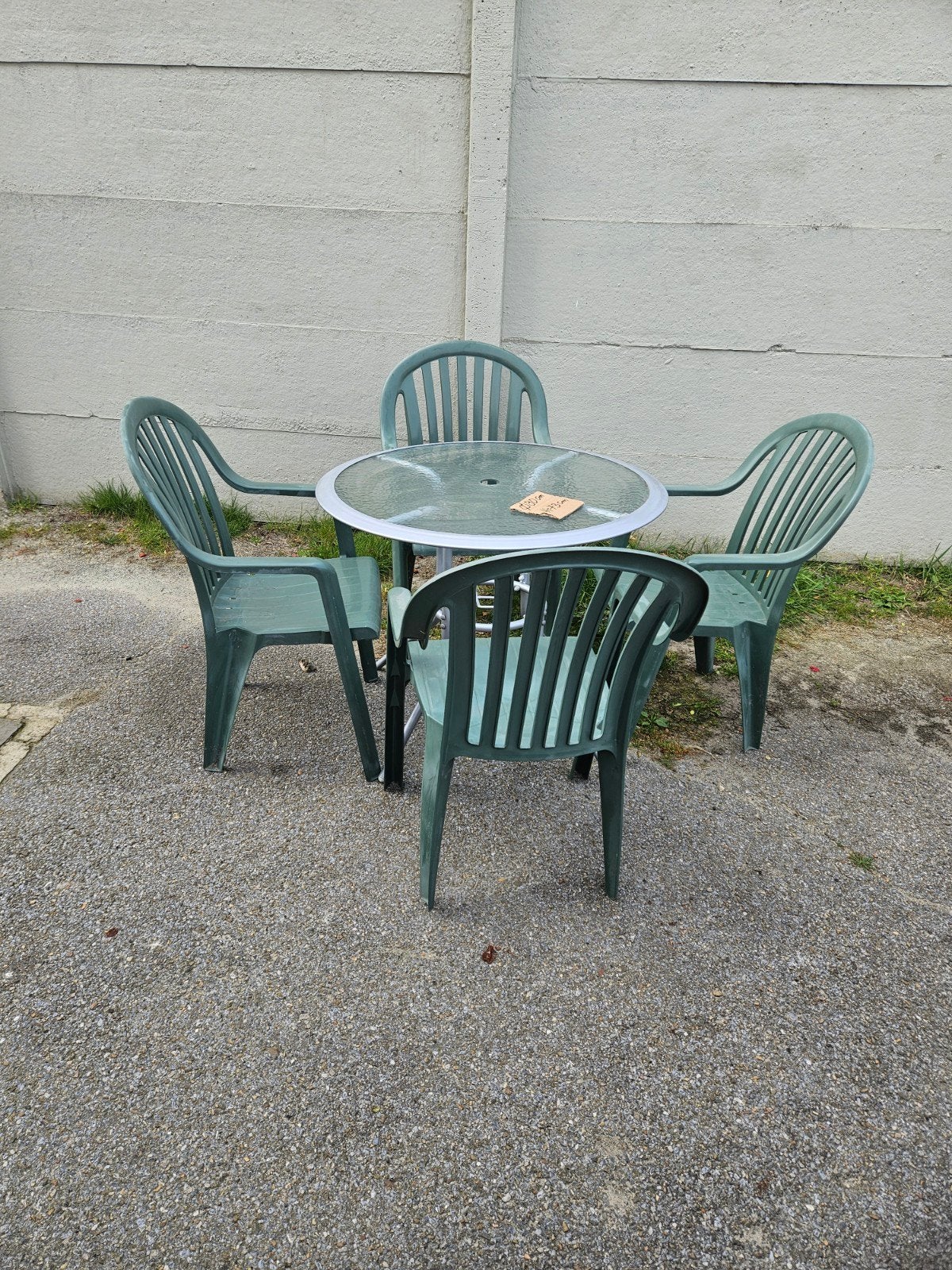 Set de jardin comprenant 1 table de jardin + 4 chaises de ja, Enlèvement, Salons de jardin