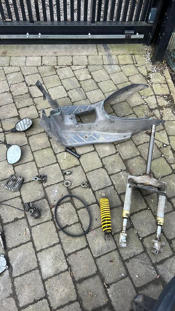 Peugeot squab/tkr onderdelen, Fietsen en Brommers, Ophalen of Verzenden, Zo goed als nieuw