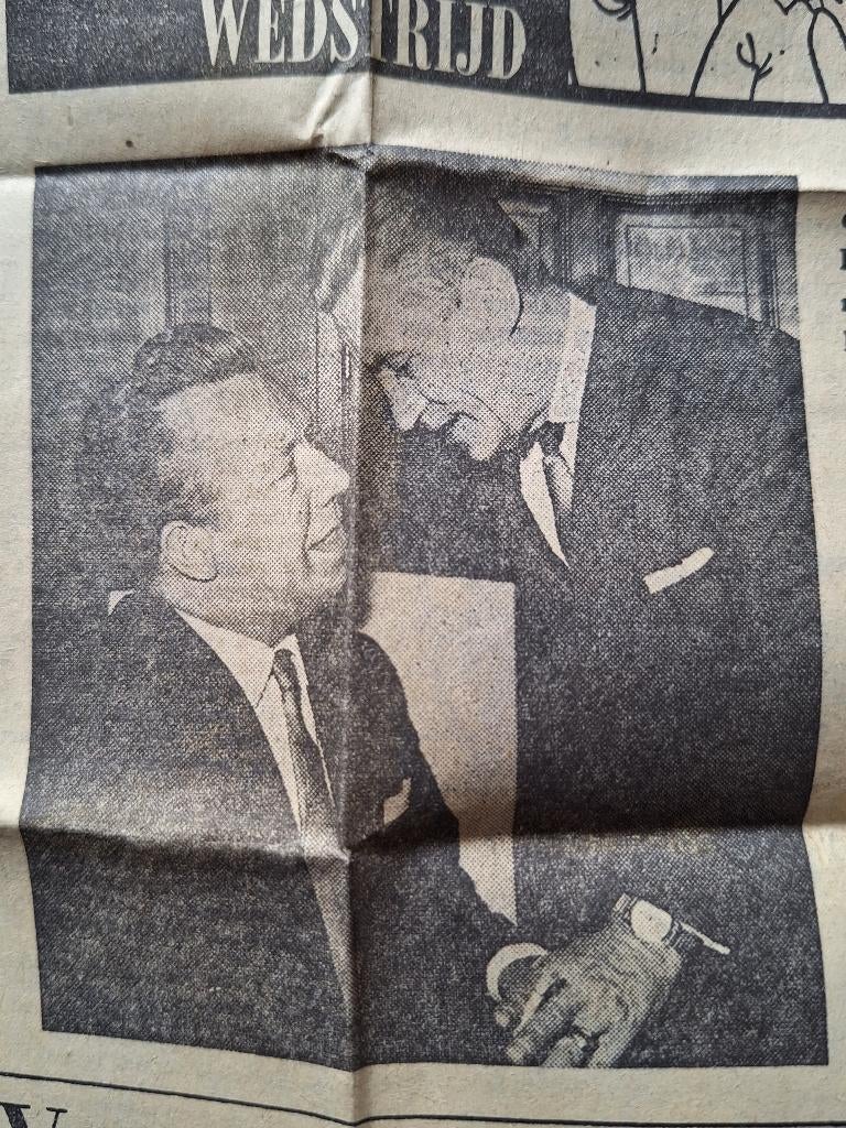 Marc Sleen Willy Vandersteen - Knipsel Standaard 29/06/1965, Boeken, Tijdschriften en Kranten, Gelezen, Krant, Ophalen of Verzenden
