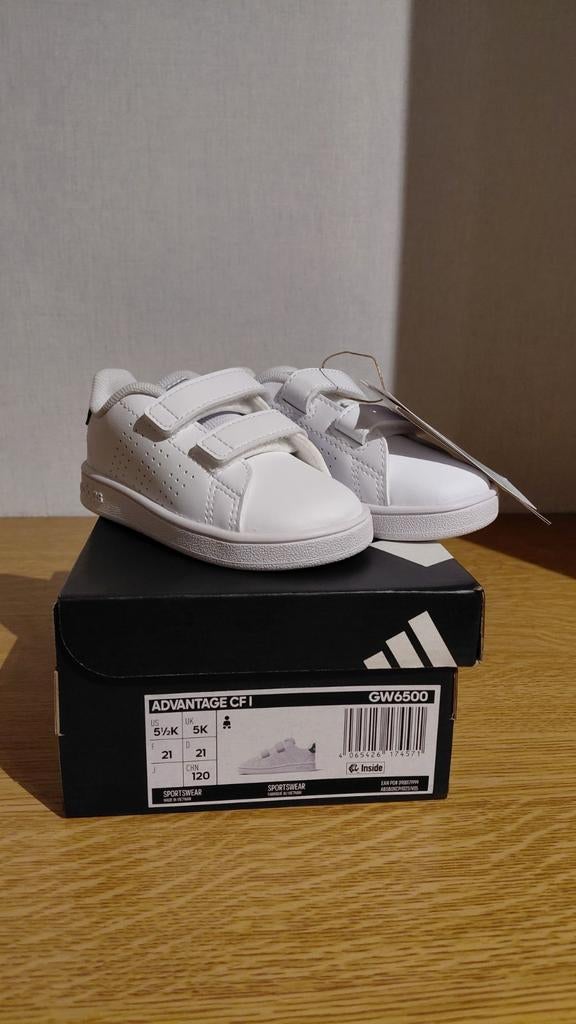 Adidas babyschoenen wit met groen, Kinderen en Baby's, Babykleding | Schoentjes en Sokjes, Adidas, Schoentjes, Jongetje of Meisje