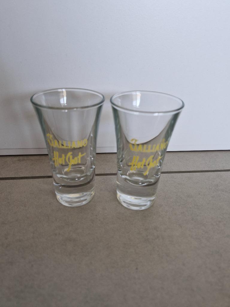 2 shotglazen Galliano Hot Shot €3 per stuk, Envoi, Comme neuf, Verres et Verres à shot