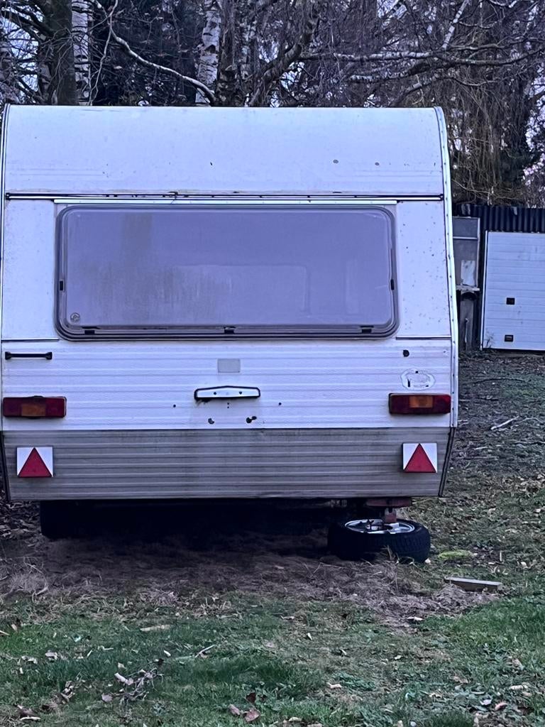 Ancienne caravane, 4 à 5 mètres, 750 - 1000 kg, Particulier, Autre