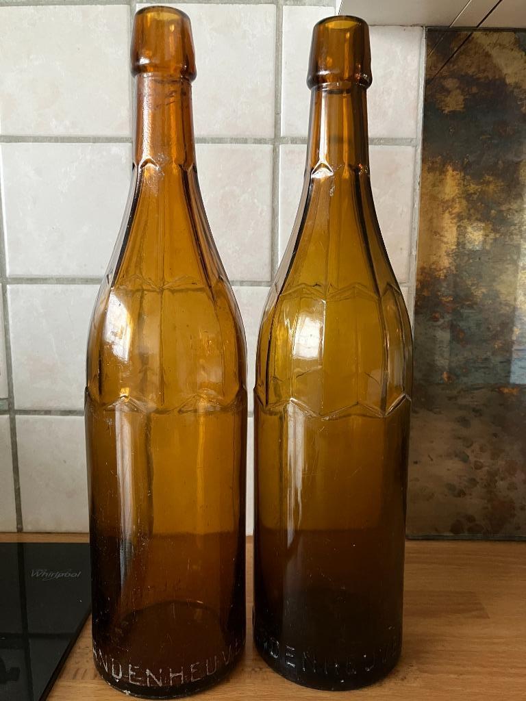 2 verschillende bruine Flessen 1L brouwerij Vandenheuvel, Ophalen of Verzenden, Gebruikt, Flesje(s)