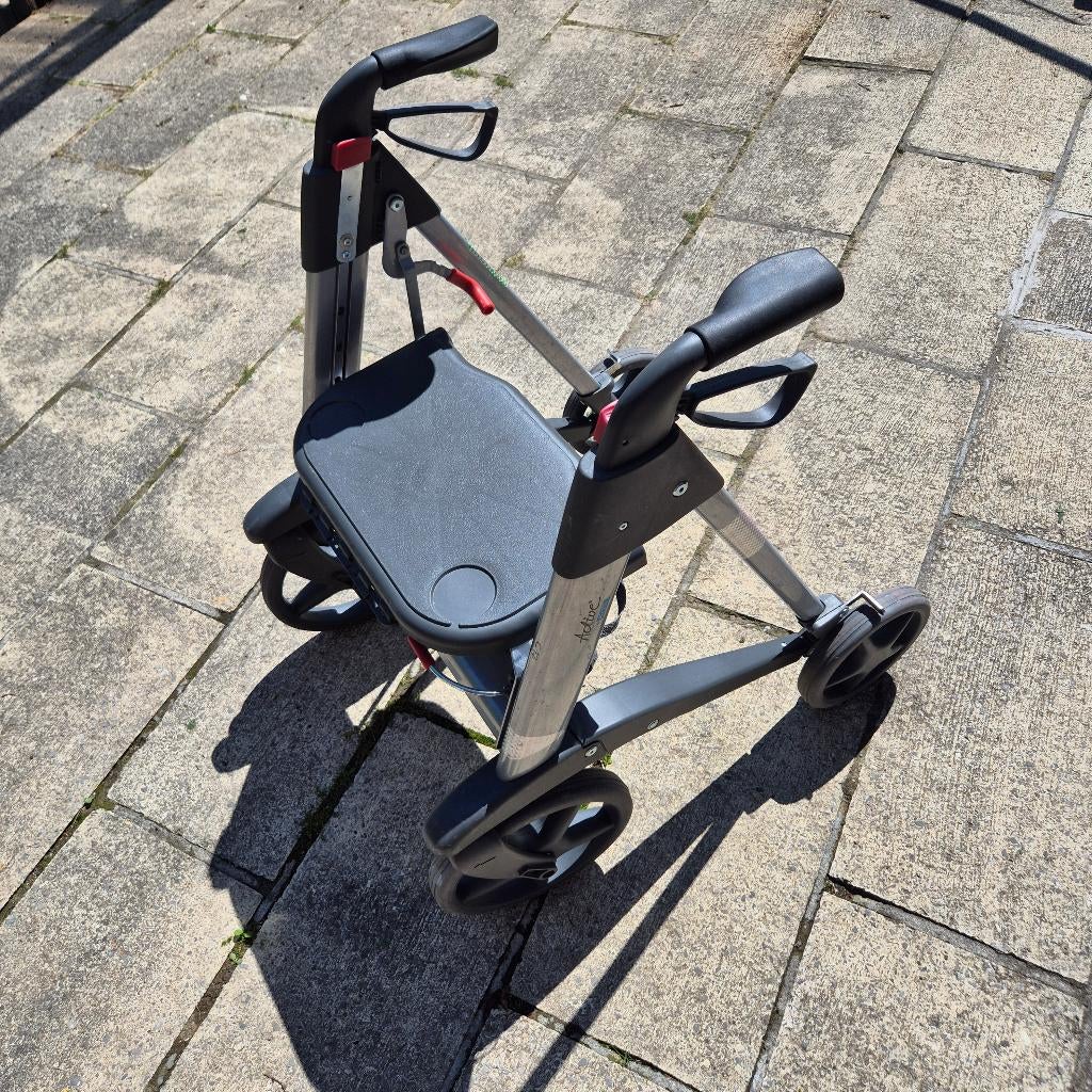 Rollator ACTIVE Access in perfekte staat, Ophalen, Opvouwbaar, Zo goed als nieuw