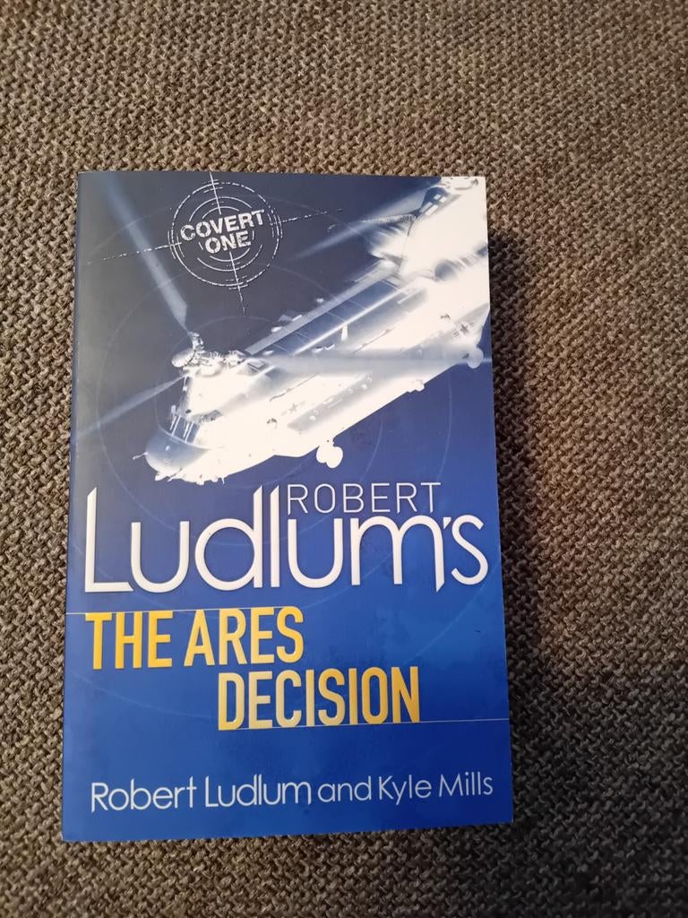 Robert Ludlum - The Ares Decision, Ophalen of Verzenden, Zo goed als nieuw, Robert Ludlum