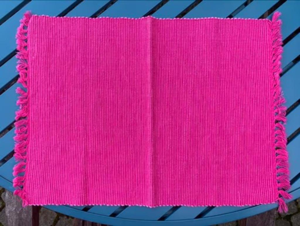 4 onderleggers of placemats, Huis en Inrichting, Ophalen