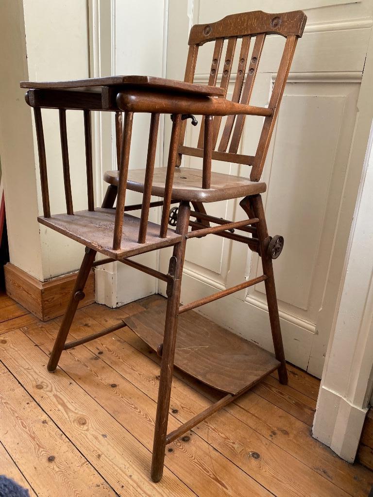 Ancienne  Chaise Haute enfant, Enlèvement ou Envoi