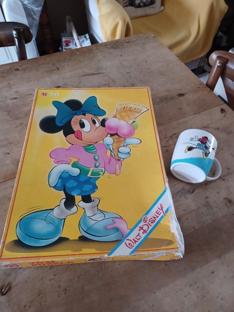 Puzzel 70 stukken en koffiemok MINNIE MOUSE aan 6 euro p/st, Verzamelen, Disney, Ophalen of Verzenden