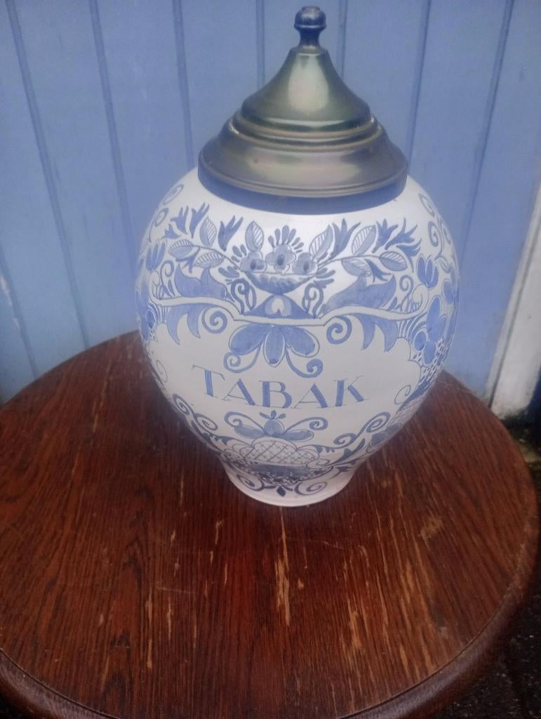 oude tabak pot, Ophalen