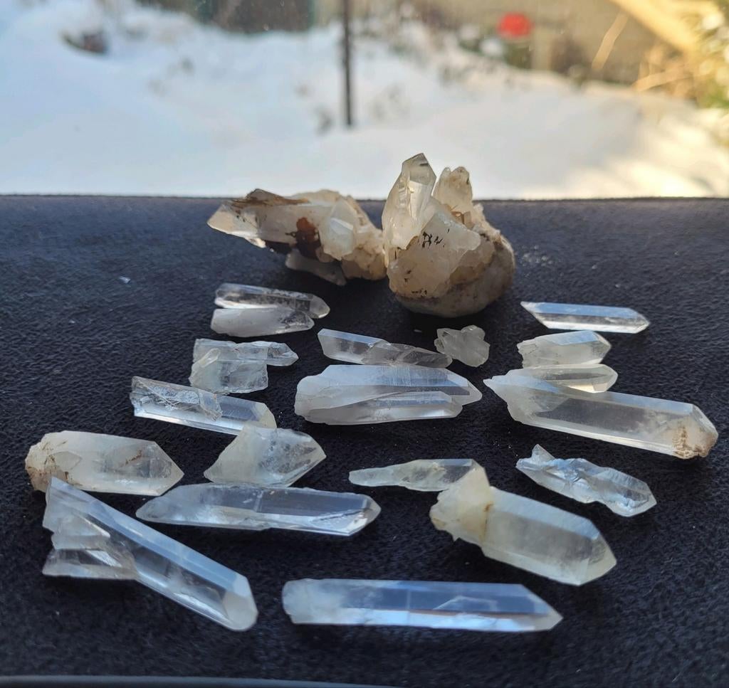 Bergkristal clusters staafjes ruw 100 gram uit Madagascar, Verzamelen, Mineralen en Fossielen, Mineraal, Ophalen of Verzenden