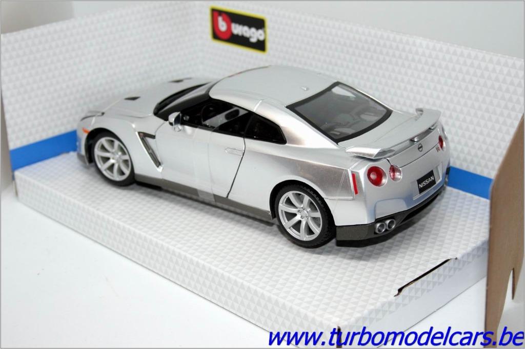 Nissan GT-R (R35) 2009 1/18 Burago, Enlèvement ou Envoi, Neuf, Voiture, Burago