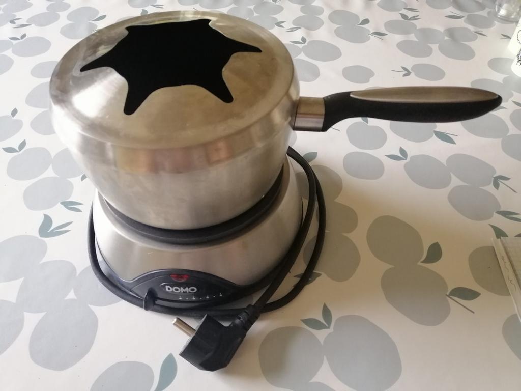 Appareil à fondue Domo, Electroménager, Fondue, Enlèvement ou Envoi, Utilisé, Électrique, Poêle à fondue