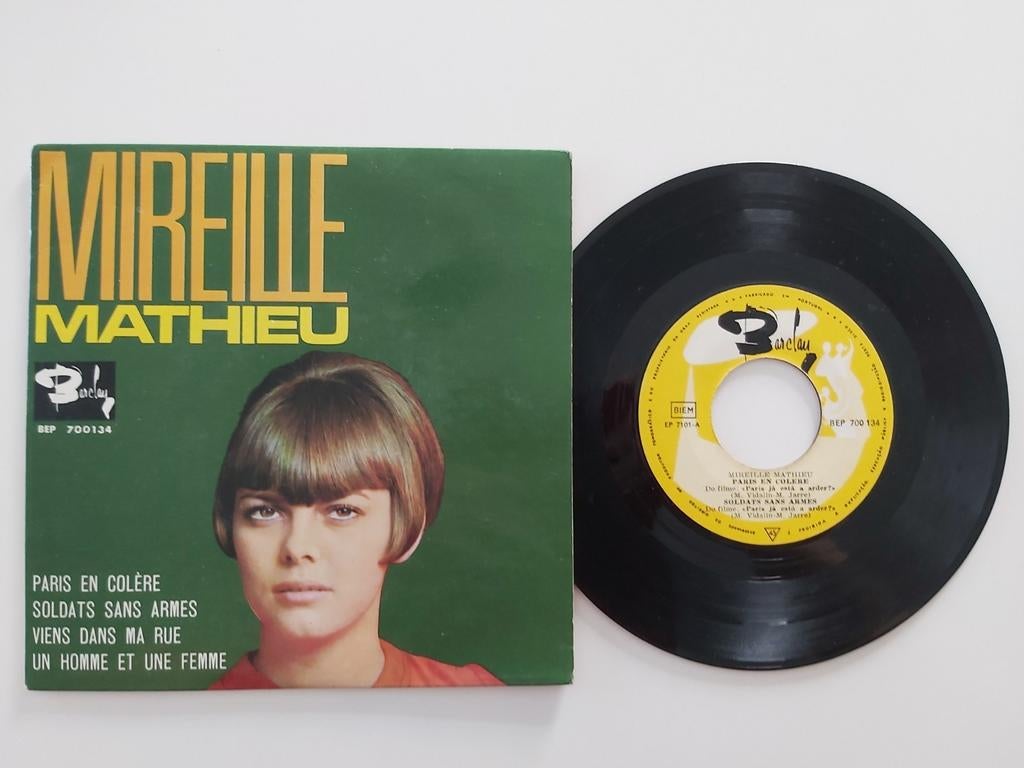 Mireille Mathieu  - Paris en colère, CD & DVD, Enlèvement ou Envoi, Utilisé