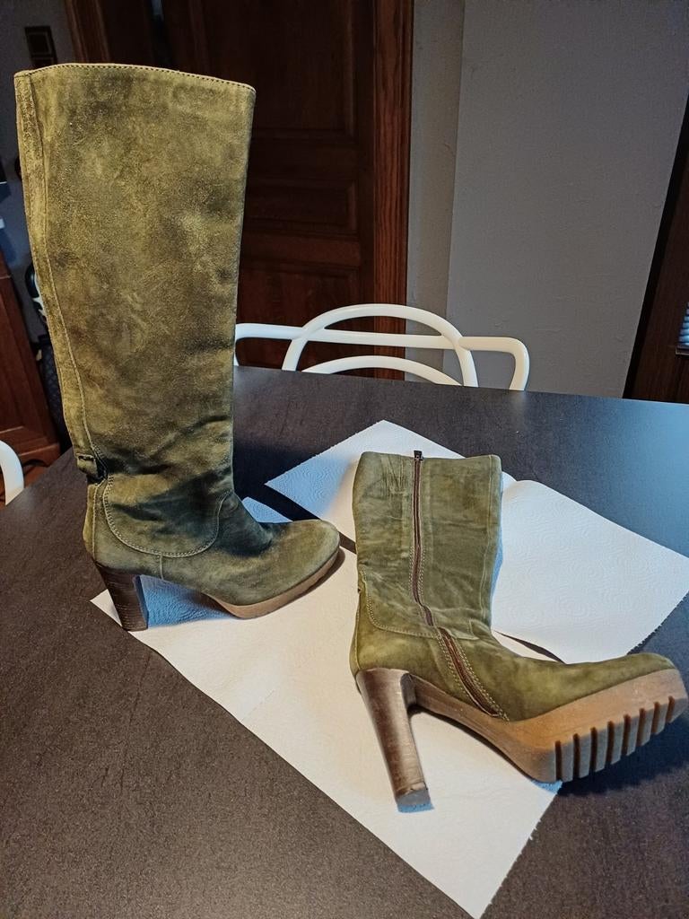 Bottes en daim, Léa Foscati., Vêtements | Femmes, Enlèvement ou Envoi, Comme neuf, Vert