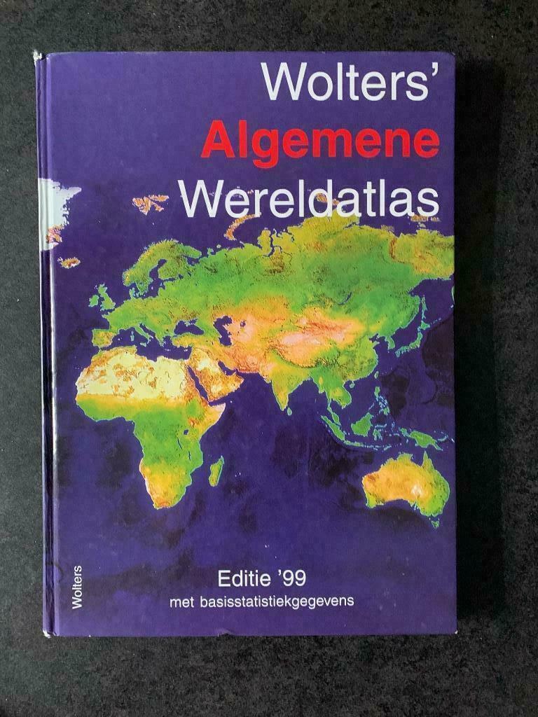 Wolters Algemene Wereldatlas, Gelezen, Overige atlassen, Ophalen of Verzenden, 1800 tot 2000