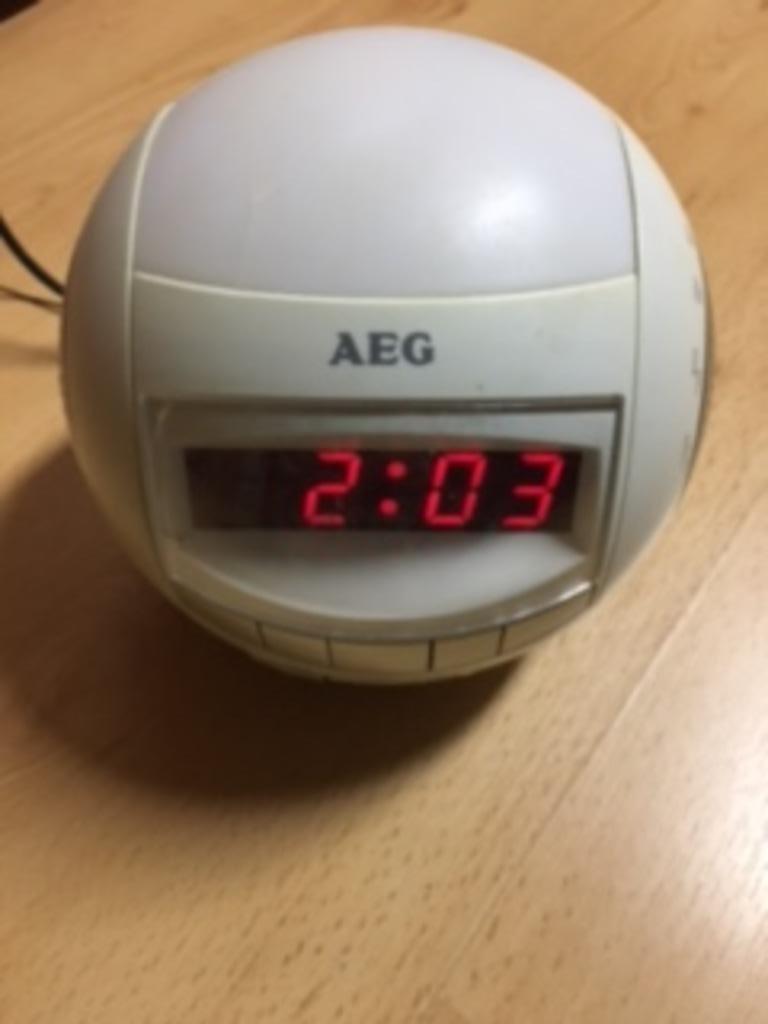 wekkerradio AEG MRC 4109, Enlèvement ou Envoi, Utilisé