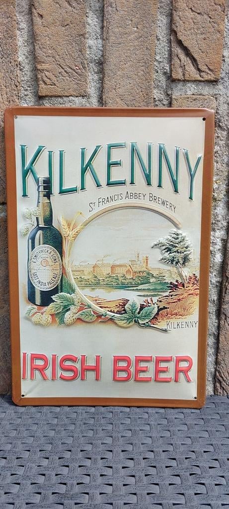 Panneau d'affichage Kilkenny, Collections, Enlèvement ou Envoi, Comme neuf, Panneau, Plaque ou Plaquette publicitaire, Autres marques