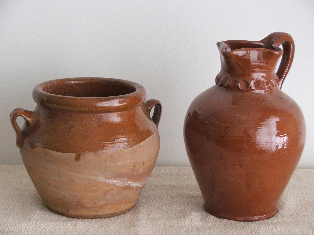 Kruik en pot aardewerk, Ophalen