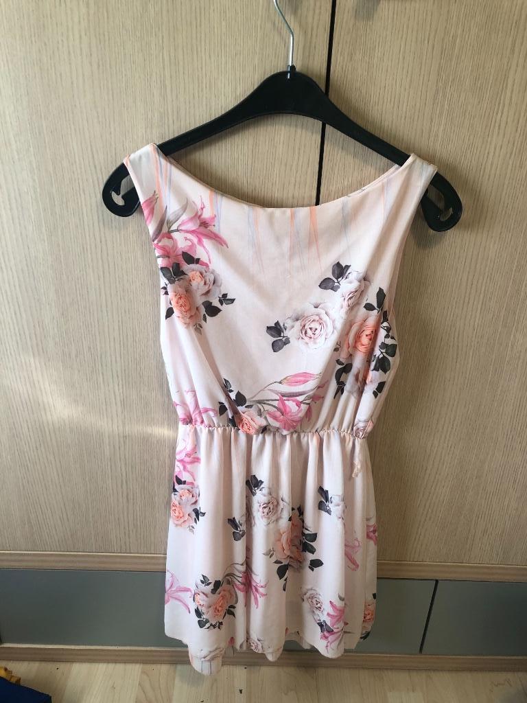 Roos kleedje met bloemen, ANDERE, Ophalen of Verzenden, Zo goed als nieuw, Roze