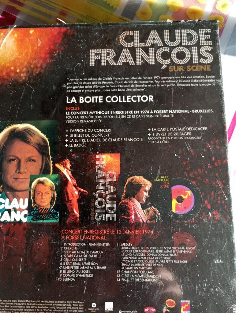 Claude François sur scène, Enlèvement, Neuf, dans son emballage