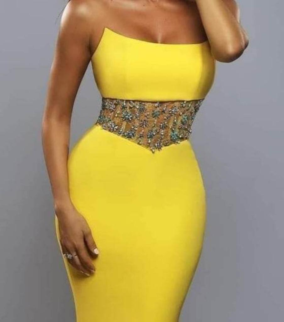 Robe jaune, Vêtements | Femmes, Taille 38/40 (M), Sous le genou, Envoi, Neuf