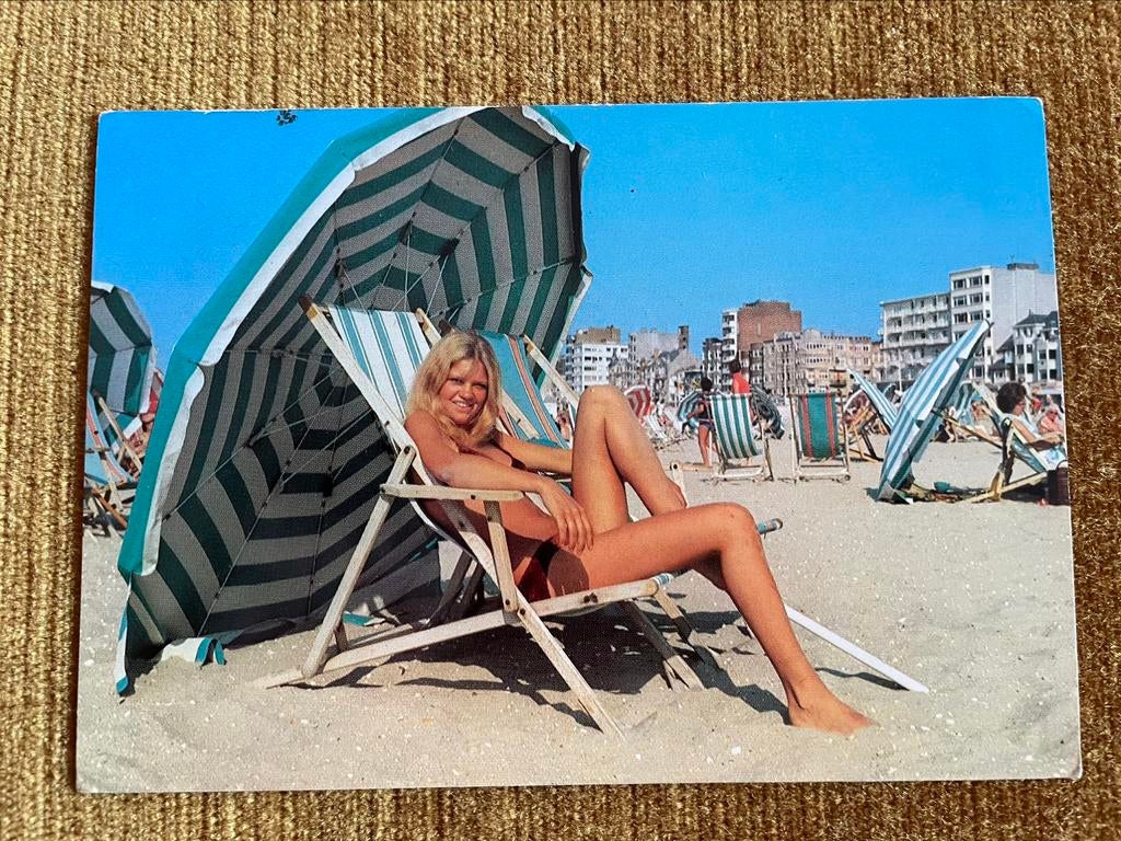 Postkaart De Panne retro vintage strandstoel, Verzamelen, Ophalen of Verzenden