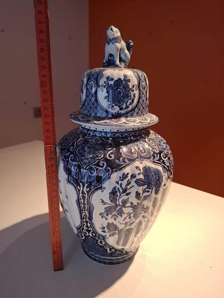Delfts blauw vaas, Ophalen