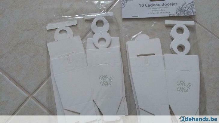 Vouwdoosjes Mr en Mrs (voor Wedding gift) 15 stuks, Kleding | Dames, Ophalen, Nieuw