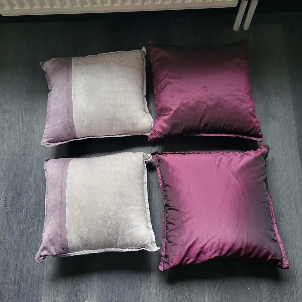 Sierkussens, Huis en Inrichting, Woonaccessoires | Kussens, Ophalen, Gebruikt, Paars, Vierkant