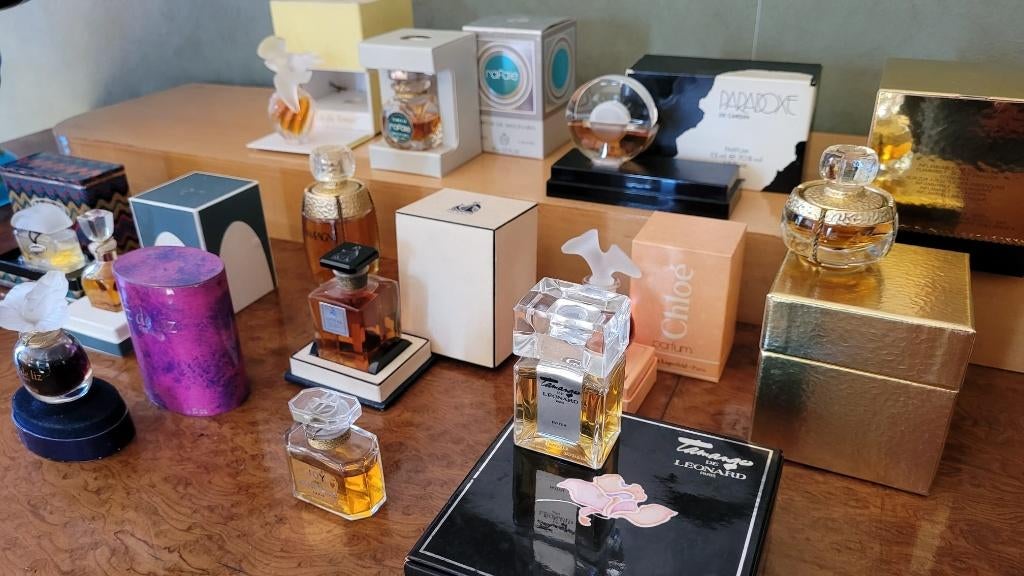 lot parfum vintage verzameling, Ophalen of Verzenden, Zo goed als nieuw, Parfumfles, Gevuld