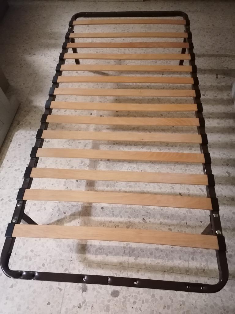 Sommier à lattes en métal avec 14 lattes en bois, éventuelle, Maison & Meubles, Chambre à coucher | Matelas & Sommiers, 90 cm