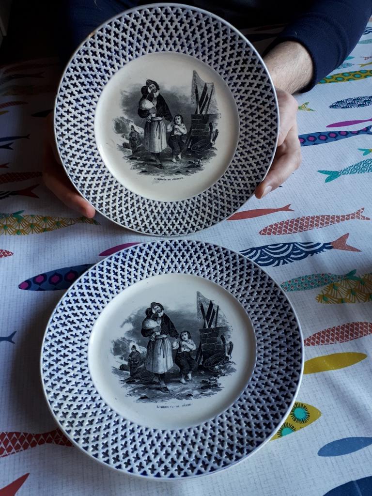 Deux assiettes des frères Boch keramis année 1847, faire off, Antiquités & Art, Enlèvement ou Envoi