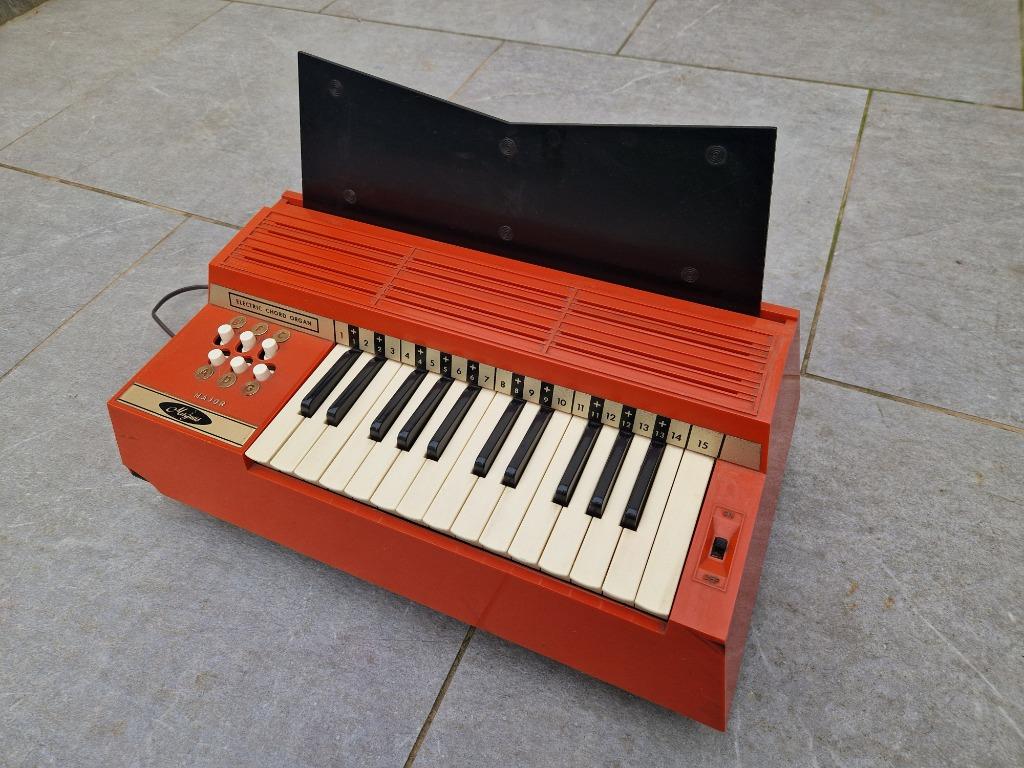 Electric Chord Organ Magnus Major Type 350, Muziek en Instrumenten, Ophalen of Verzenden, Gebruikt, Orgel