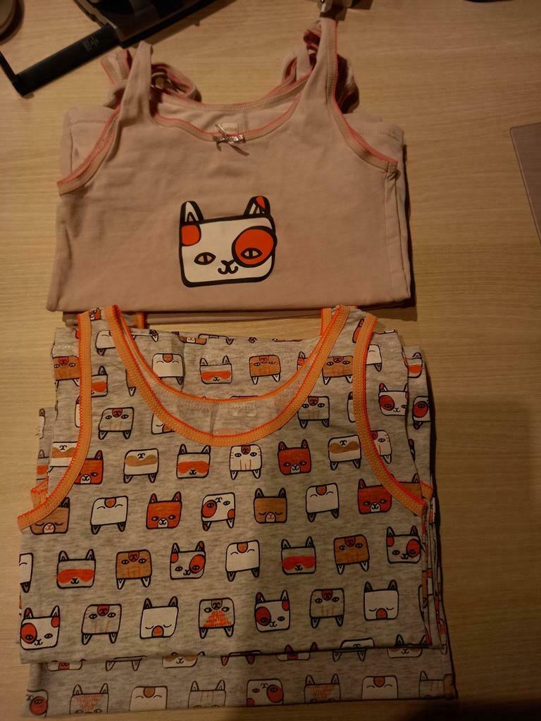 8 onderhemden 122/128, Kinderen en Baby's, Kinderkleding | Maat 122, Nacht- of Onderkleding, Gebruikt, Meisje, Ophalen of Verzenden