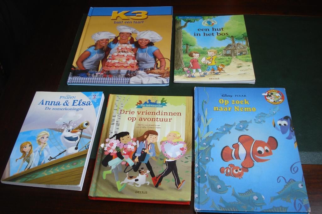 11 boeken/strips, kinderen, Boeken, Ophalen of Verzenden, Gelezen