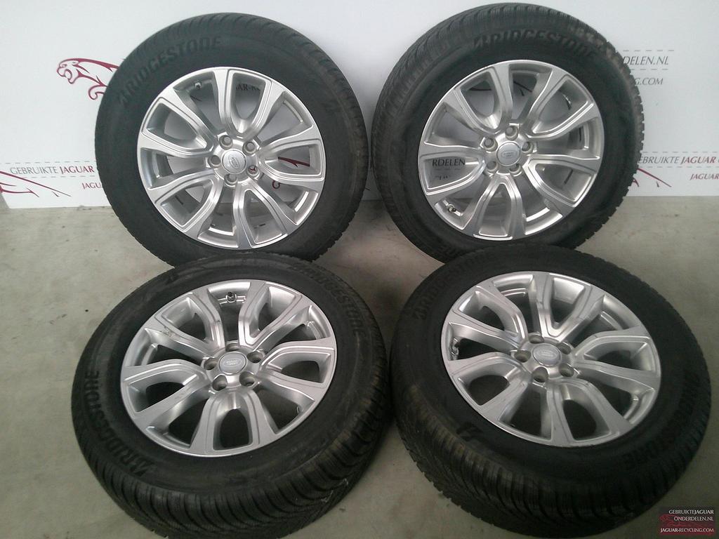 18″ Evoque velgen set met Bridgestone winterbanden, Ophalen of Verzenden, Gebruikt, Terreinwagen, Velg(en)