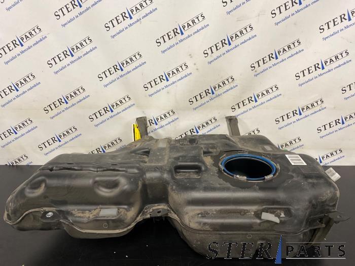 Réservoir de carburant d'un Mercedes B-Klasse, 3 mois de garantie, Utilisé, -, -