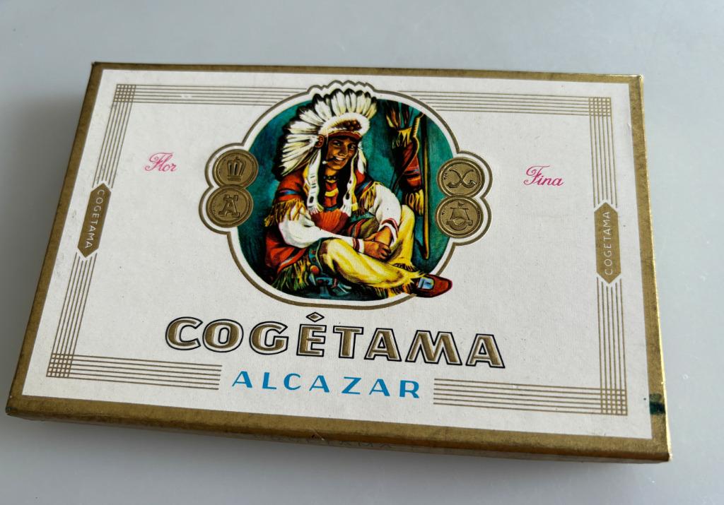COGETAMA ALCAZAR boîte carton FLOR FINA 10 cigars, Collections, Marques & Objets publicitaires, Envoi