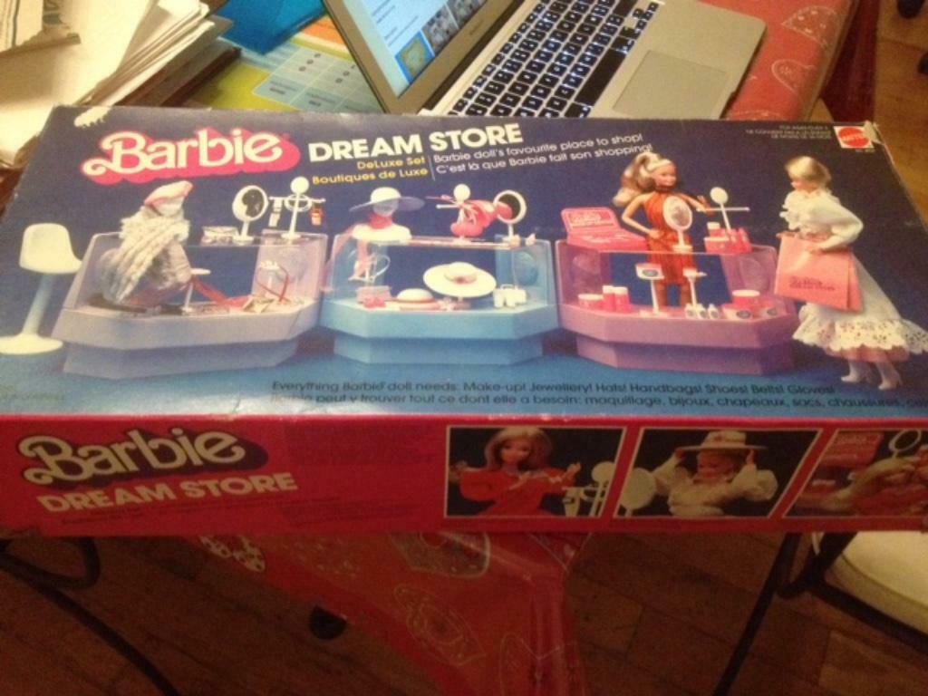 BARBIE Vintage dream store deluxe N°4767 de 1983, 3 magasins, Ophalen, Gebruikt