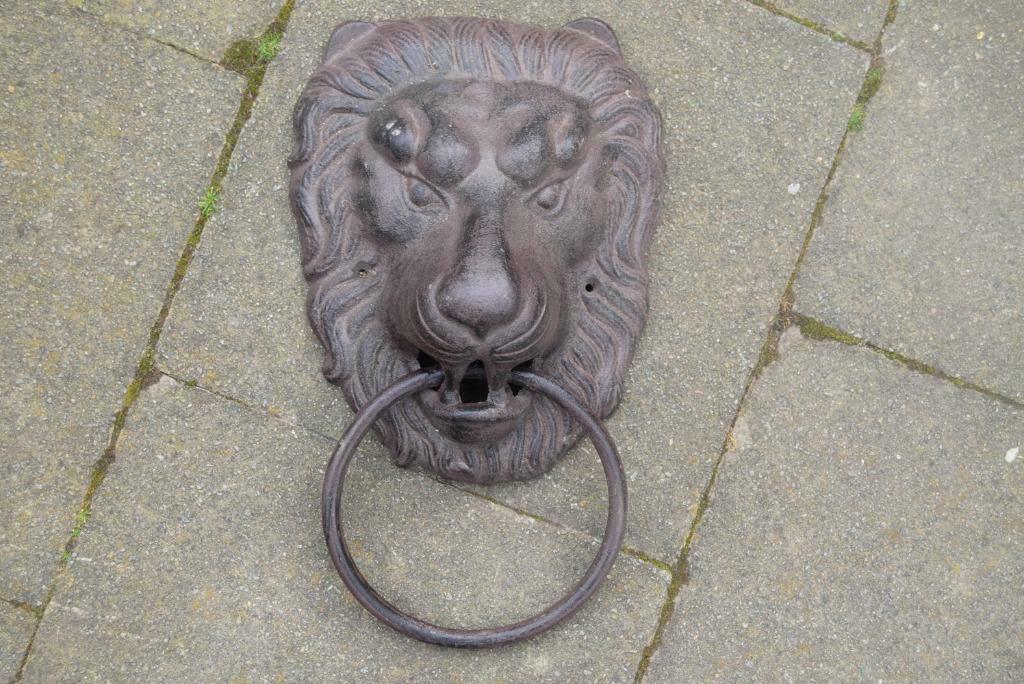 Frappe porte ,heurtoir,porte serviette en fonte patinée (têt, Enlèvement ou Envoi, Neuf