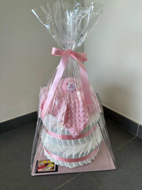 Luiertaart pampertaart met 3 lagen, Kinderen en Baby's, Ophalen, Nieuw, Kraamcadeau