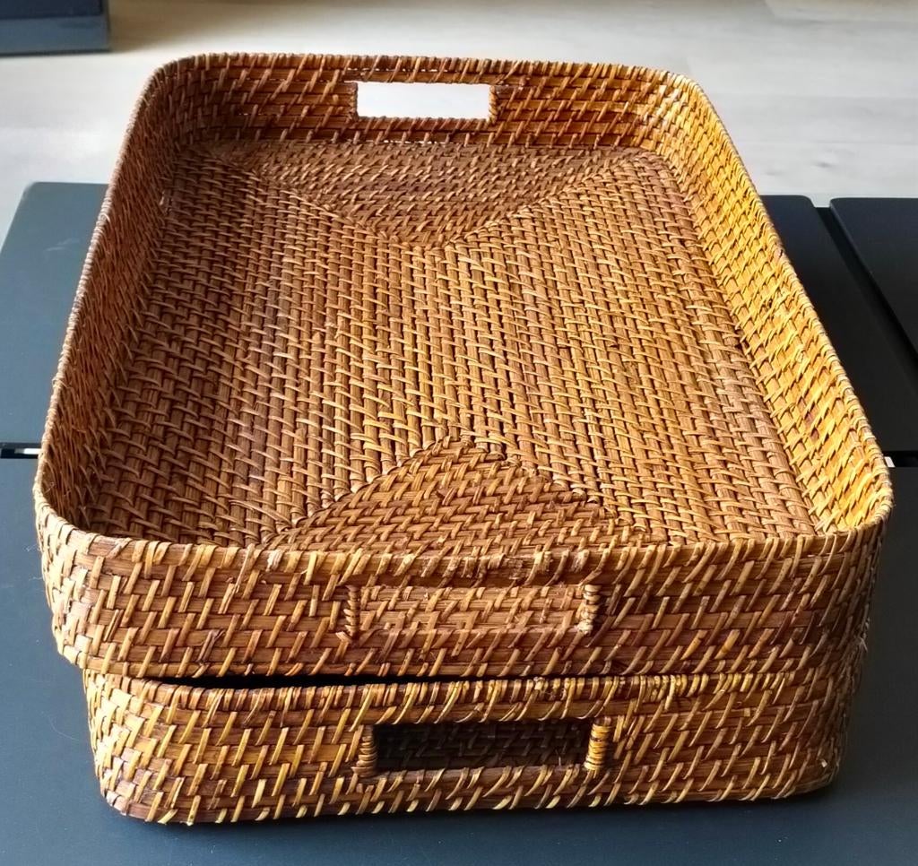 2x grote rieten opdienmanden prijs is voor de 2 samen, Ophalen of Verzenden, Gebruikt, Riet