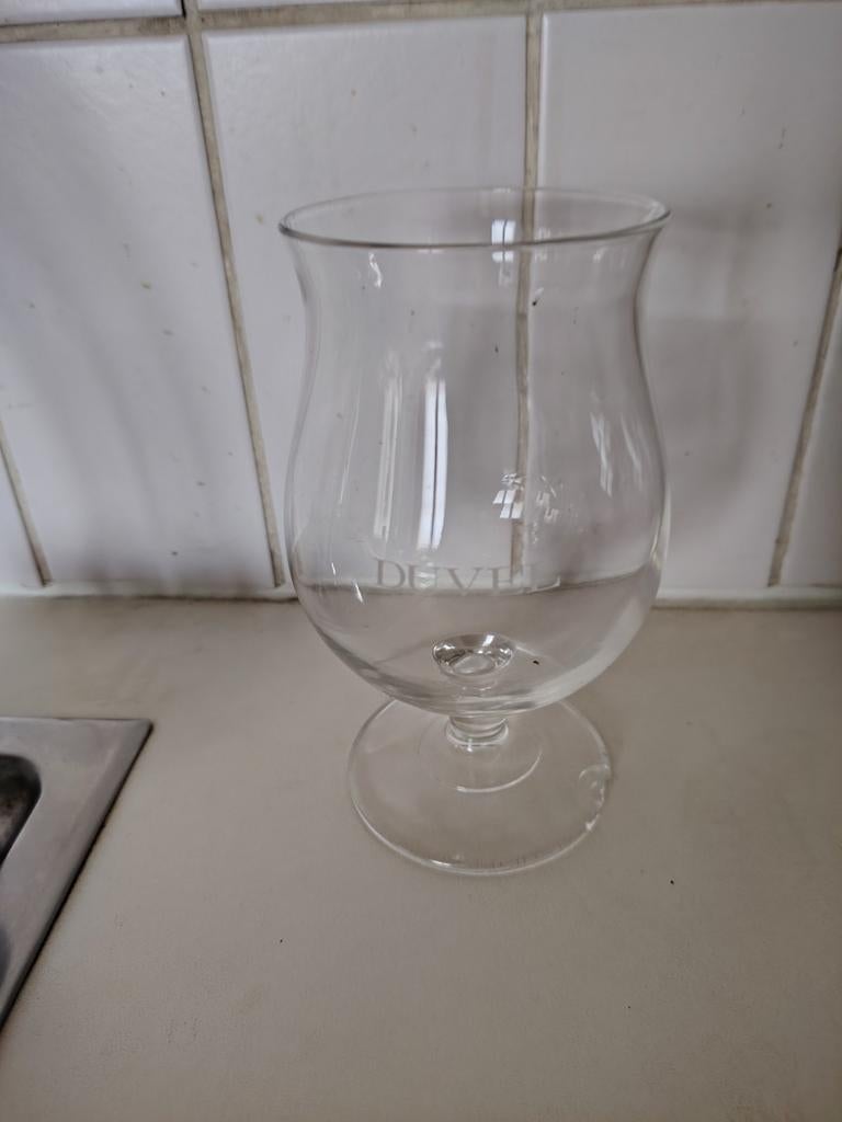Grote duvel glas., Ophalen