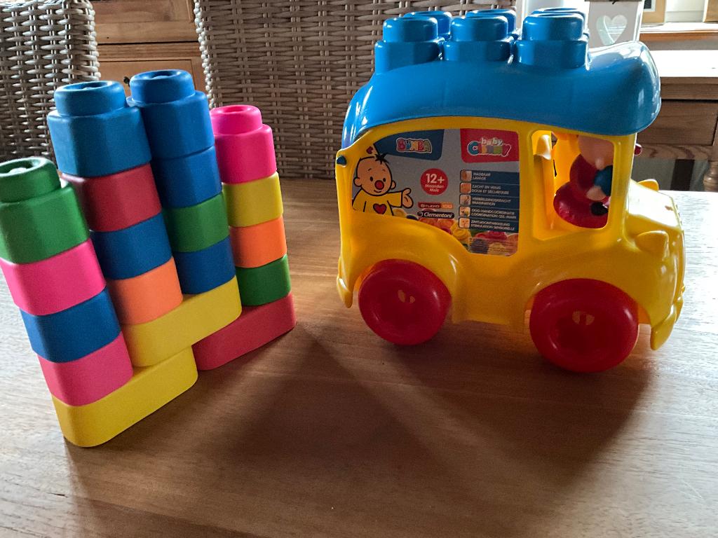 Bumba auto en zachte blokken met 2 vriendjes, Kinderen en Baby's, Ophalen, Zo goed als nieuw, Auto, Met wieltjes