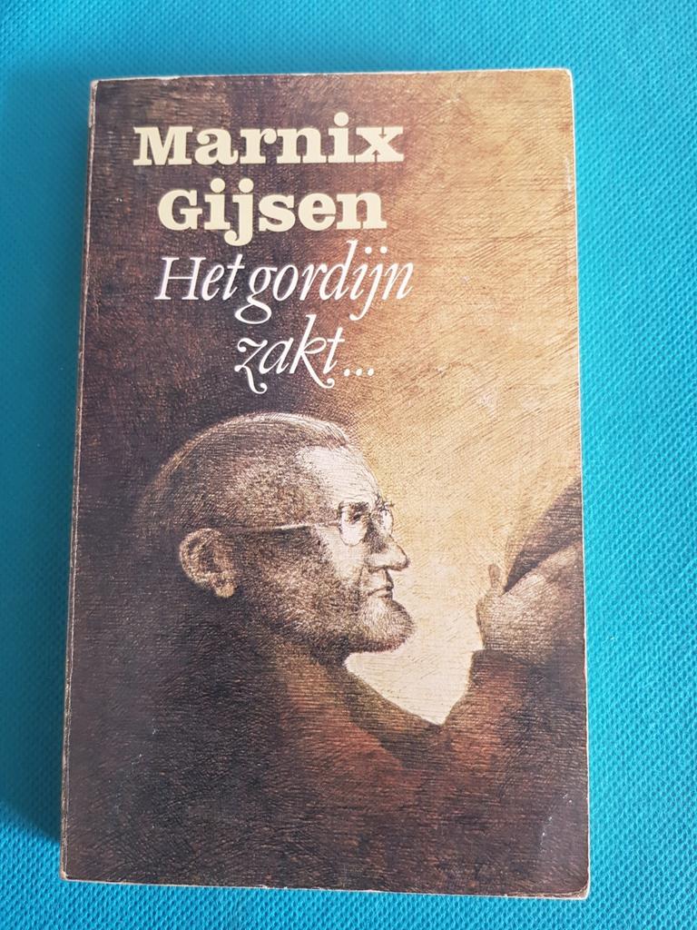 Het gordijn zakt, Ophalen of Verzenden, Gelezen, Marnix Gijsen