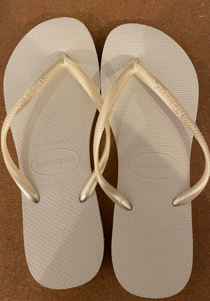 Havaianas wit slim fit europese maat 41/42, Comme neuf, Enlèvement, Blanc, Sandales de bain